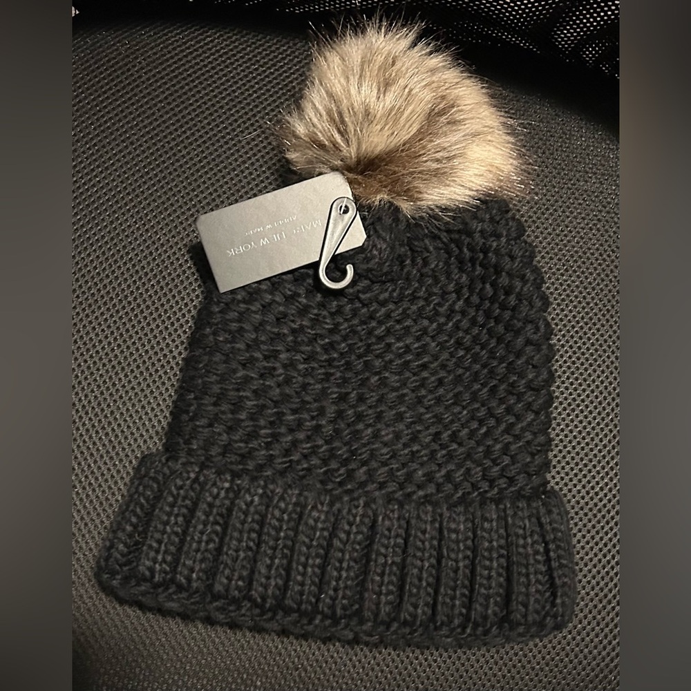Marc New York NWT Black Knit Beanie with Faux Fur Pom